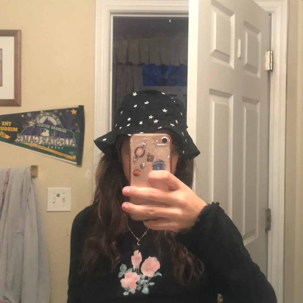 Sunflower black bucket hat